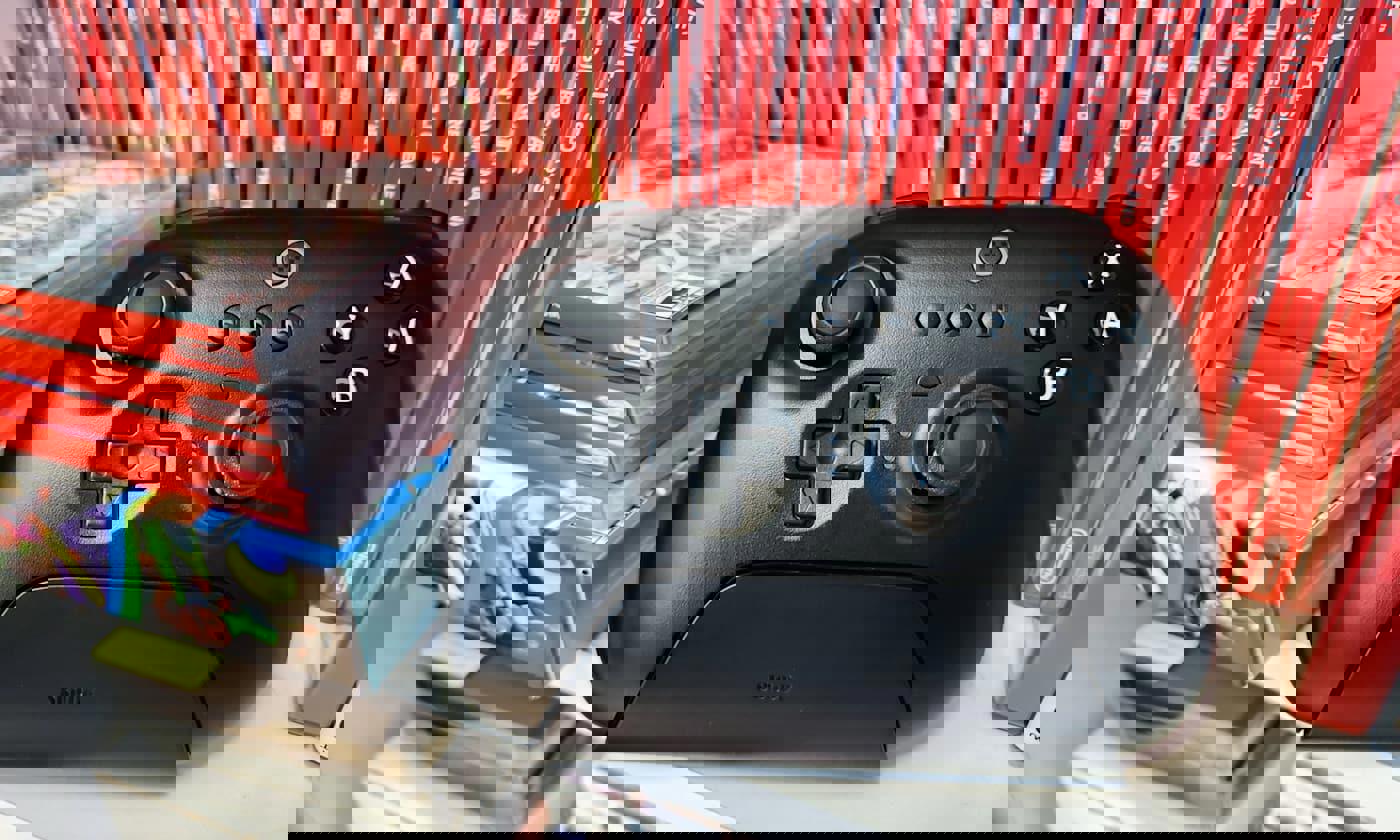 8BitDo Ultimate Controller giảm còn $40 trong dịp Black Friday