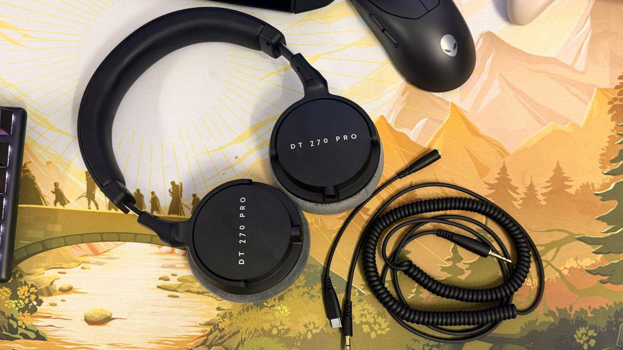 Đánh giá Beyerdynamic DT 270 Pro: tai nghe studio cân bằng