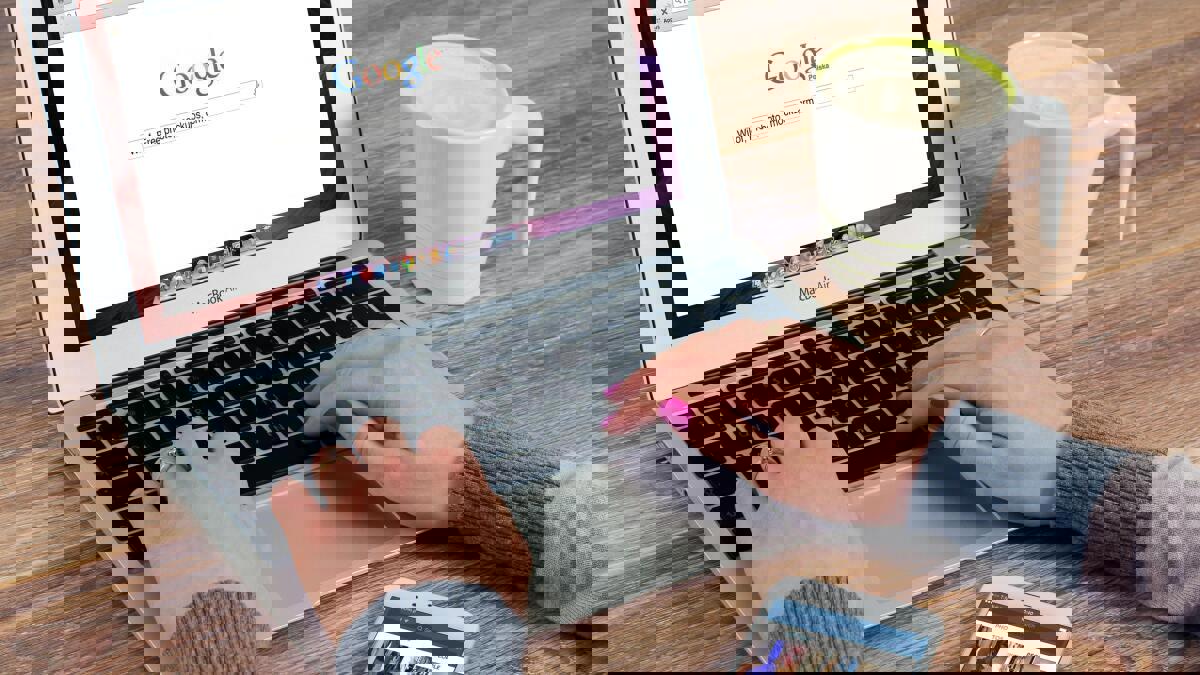 MacBook Air M1 nhận ưu đãi mùa lễ: thời điểm mua hợp lý