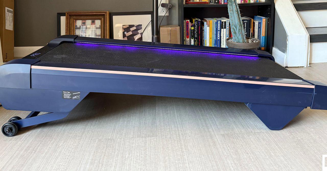 Walking pad giảm 30% trong khuyến mãi Cyber Week