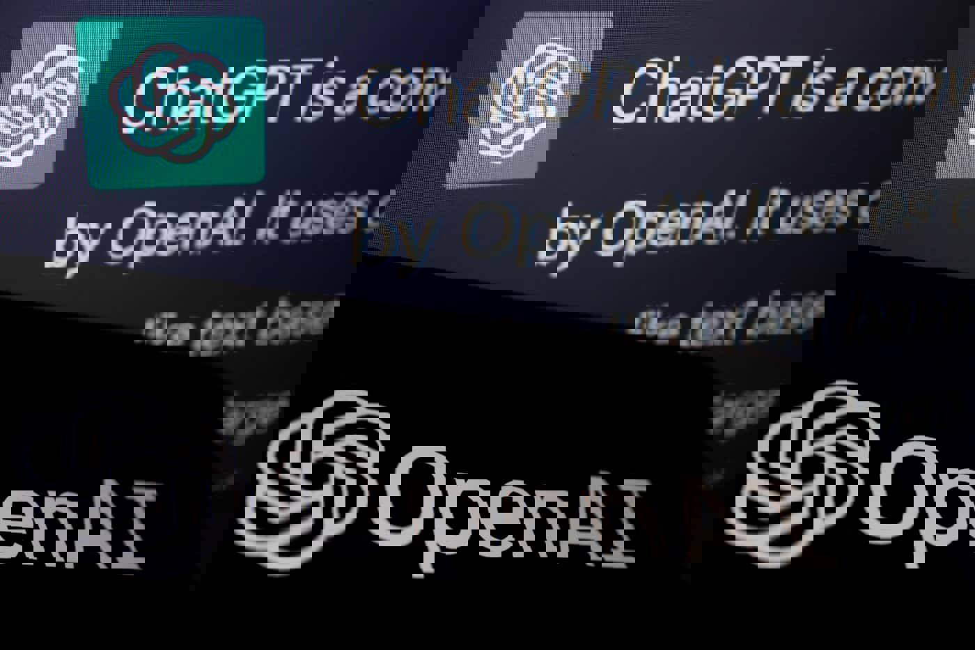 AI chatbot bị đánh lừa bằng thơ, lỗ hổng trong rào cản an toàn