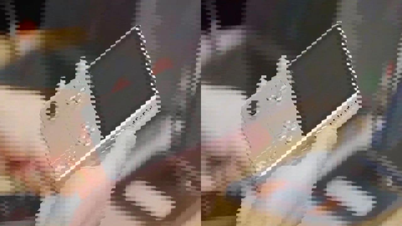 AYANEO ra mắt phiên bản kim loại của Pocket DMG