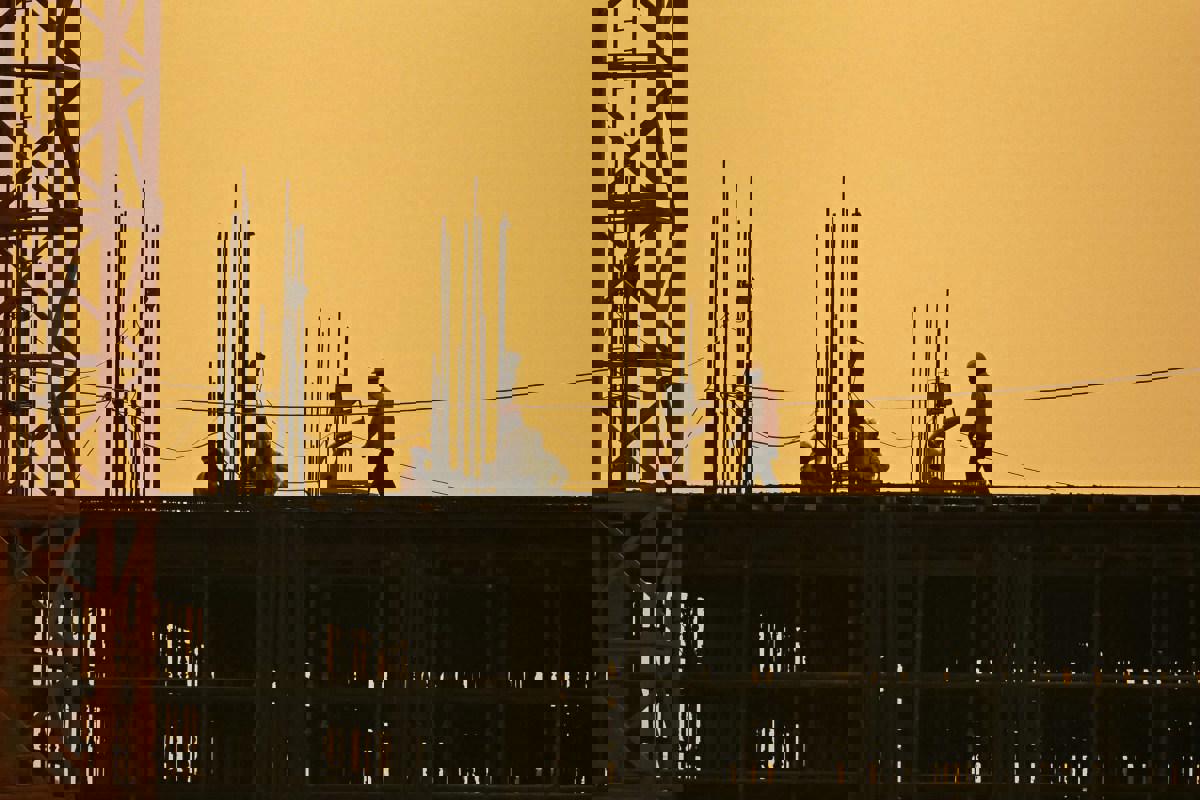 Công nhân xây dựng hưởng lợi từ cơn sốt AI