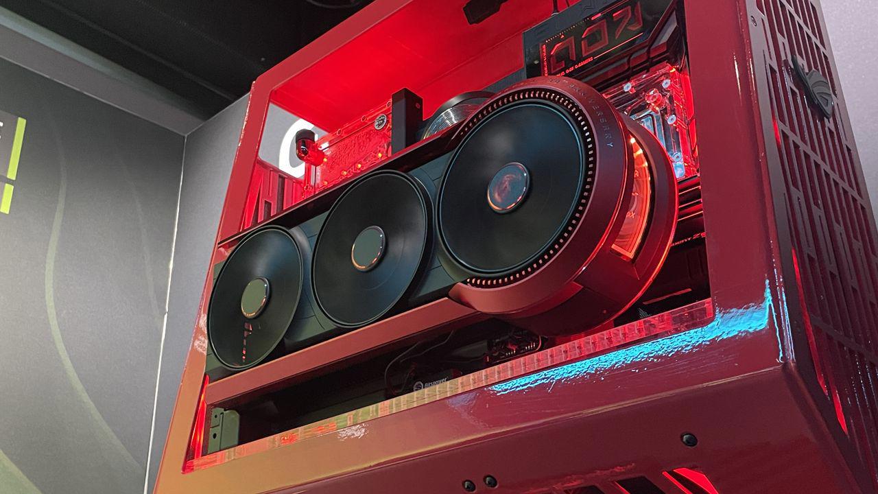 Asus ROG Matrix RTX 5090 4.000 USD, rated 800W — đã ra mắt và đã cháy hàng