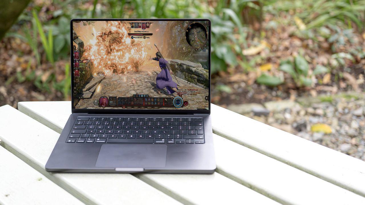 iCame, iSaw, iConquered: MacBook Pro M5 giờ là PC chơi game