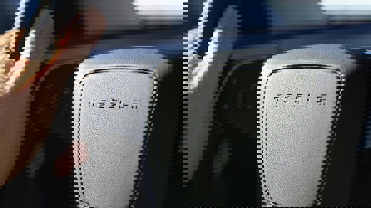 Cơ quan Hà Lan bác bỏ tuyên bố của Tesla về phê duyệt FSD