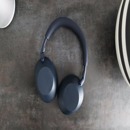 Sau 18 giờ bay economy với Sony WH-1000XM6, có thể là tai nghe ANC ưa thích