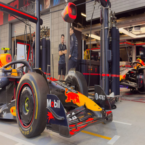 Data-driven sport: Oracle Red Bull Racing và AT&T vận chuyển terabyte dữ liệu F1