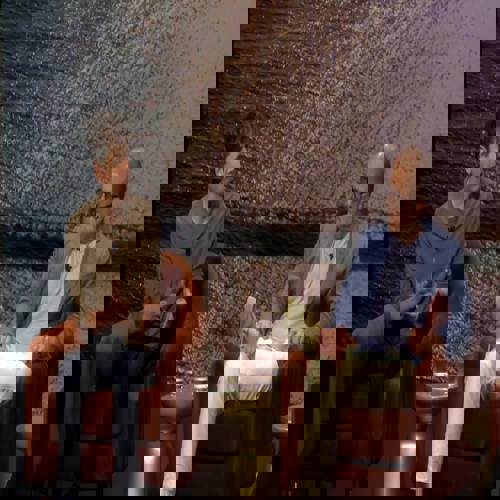 Jony Ive và Sam Altman: 'Cuối cùng chúng tôi có nguyên mẫu phần cứng AI'