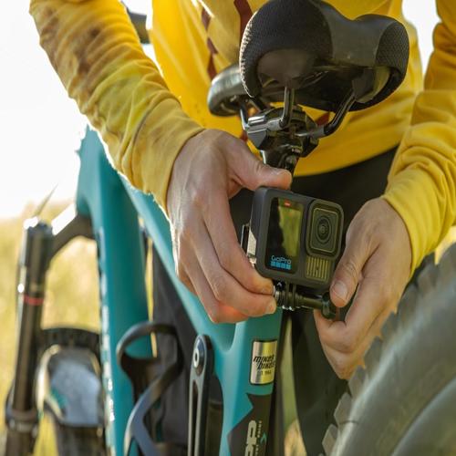 Camera hành động ưa thích giảm sâu nhân Black Friday