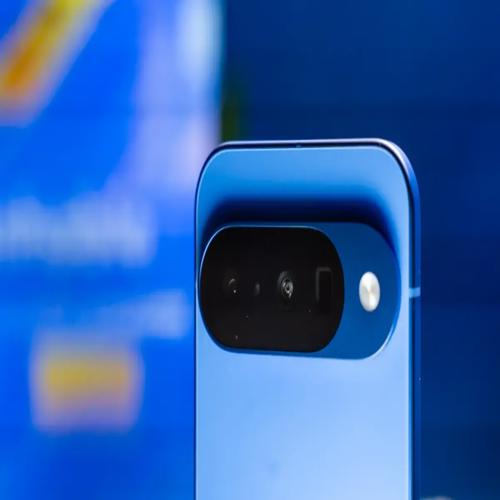 Tính năng mới của Google Pixel có thể cho phép công ty truy cập tin nhắn của bạn