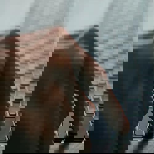 UK phạt công ty phim người lớn £1 triệu vì kiểm tra tuổi yếu