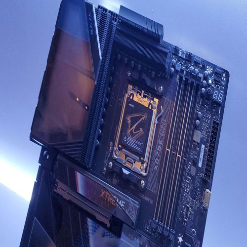 Doanh số bo mạch chủ sụt 50% khi giá RAM đẩy người dùng rút lui